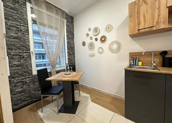 Honor - Extravagance